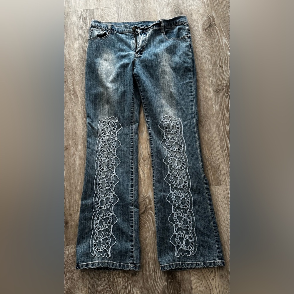 Stylish Flare Jeans with Lace Detail
